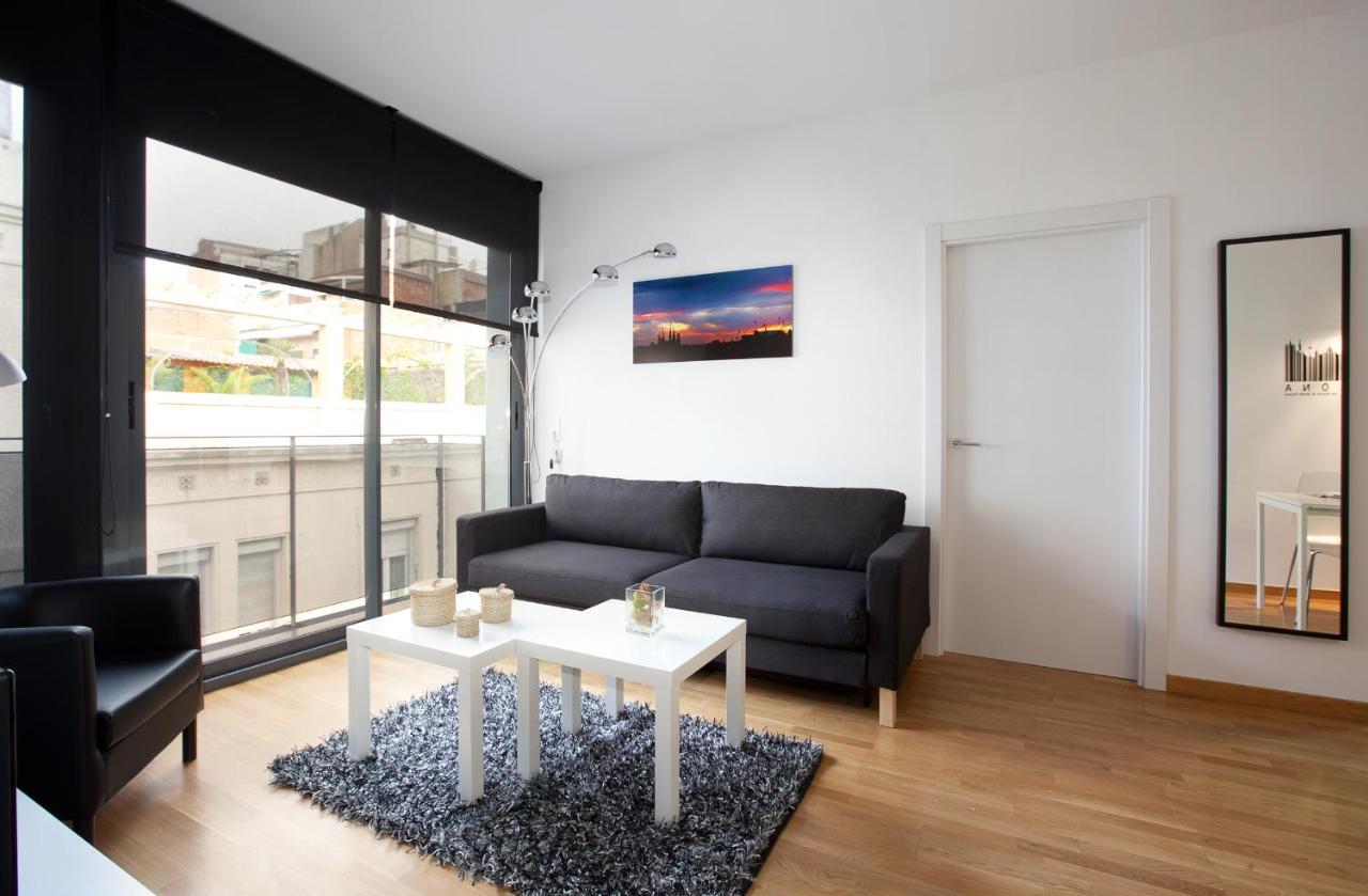 Blackandwhitehome Gracia Барселона Екстериор снимка