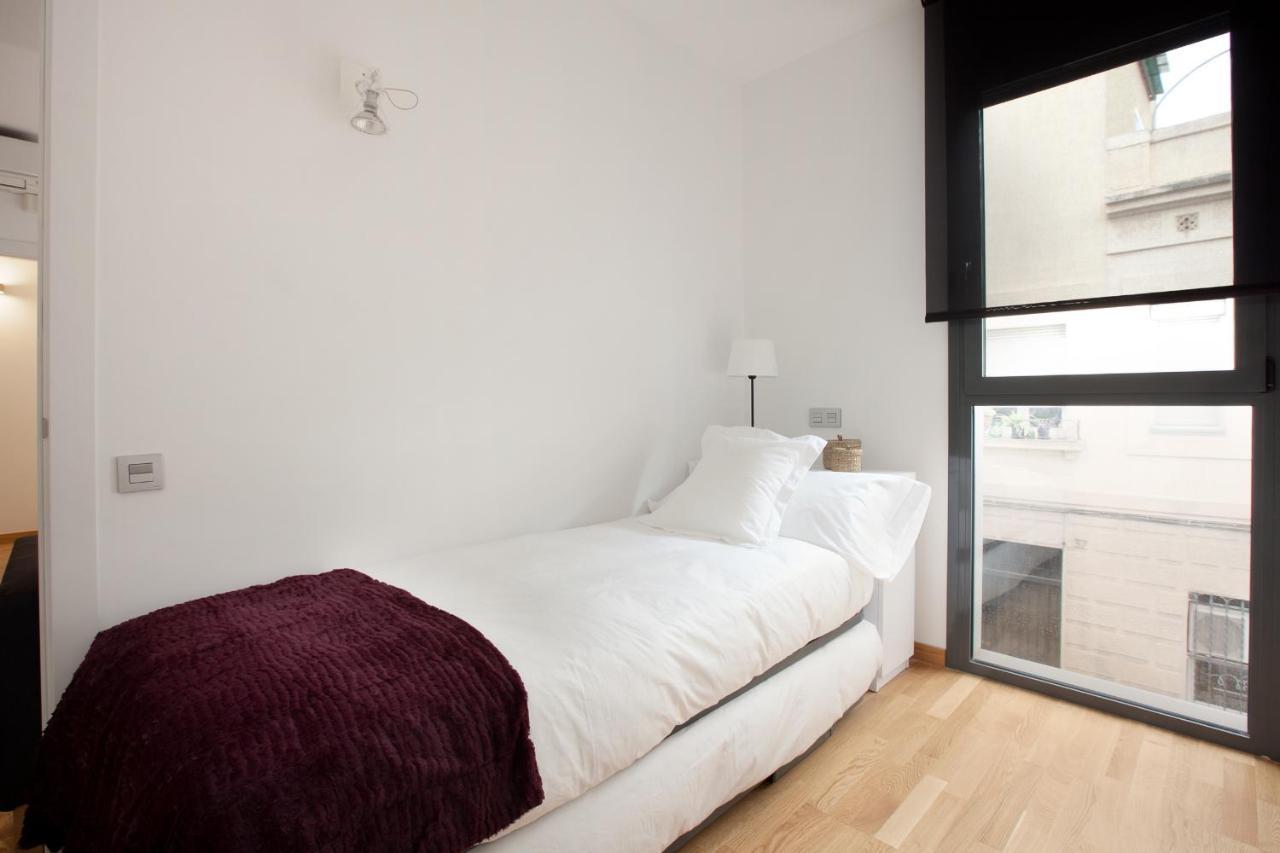 Blackandwhitehome Gracia Барселона Екстериор снимка