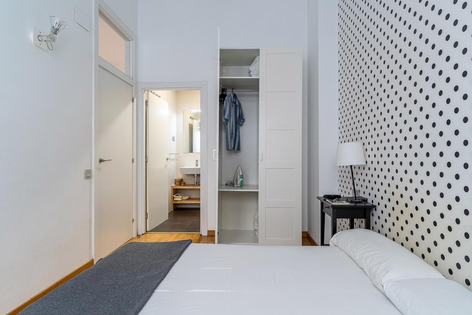 Blackandwhitehome Gracia Барселона Екстериор снимка
