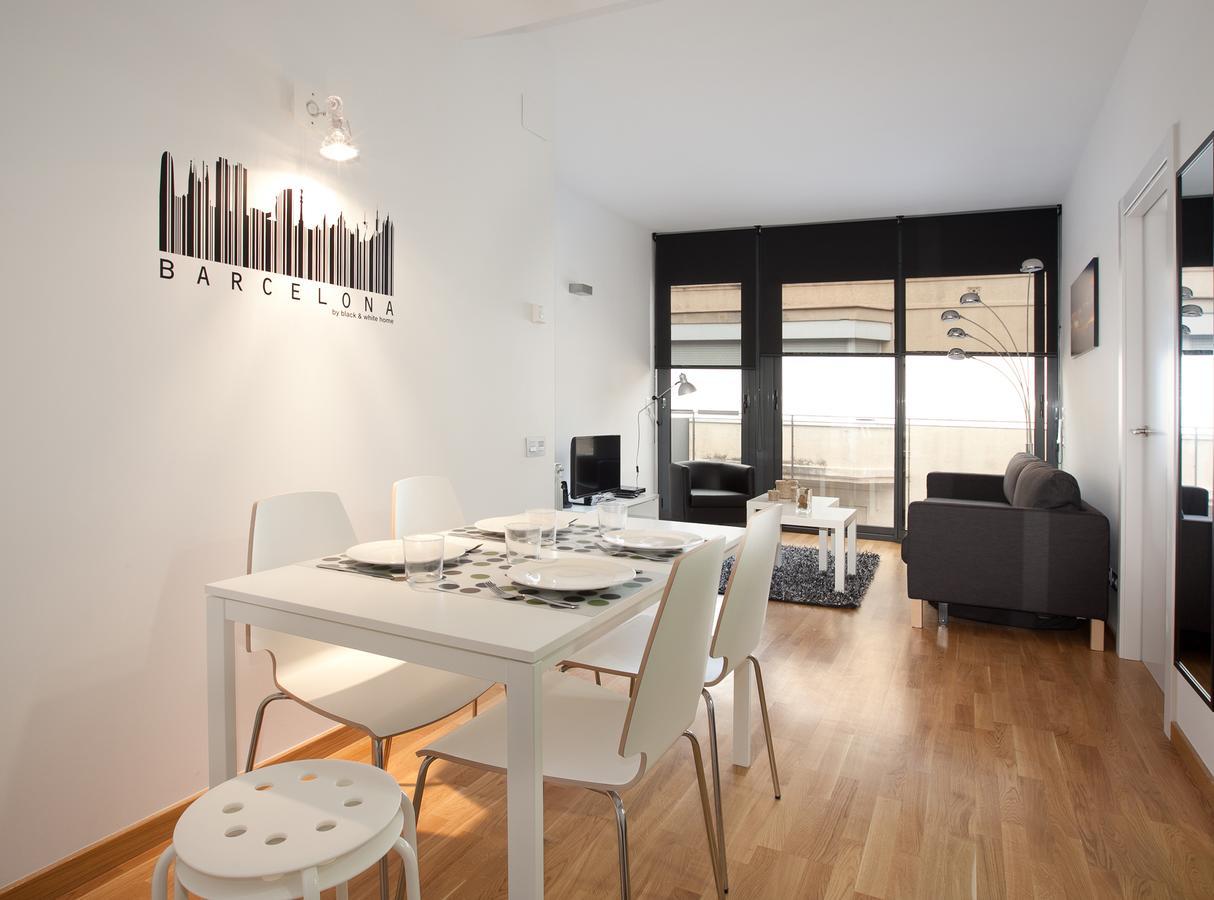 Blackandwhitehome Gracia Барселона Екстериор снимка