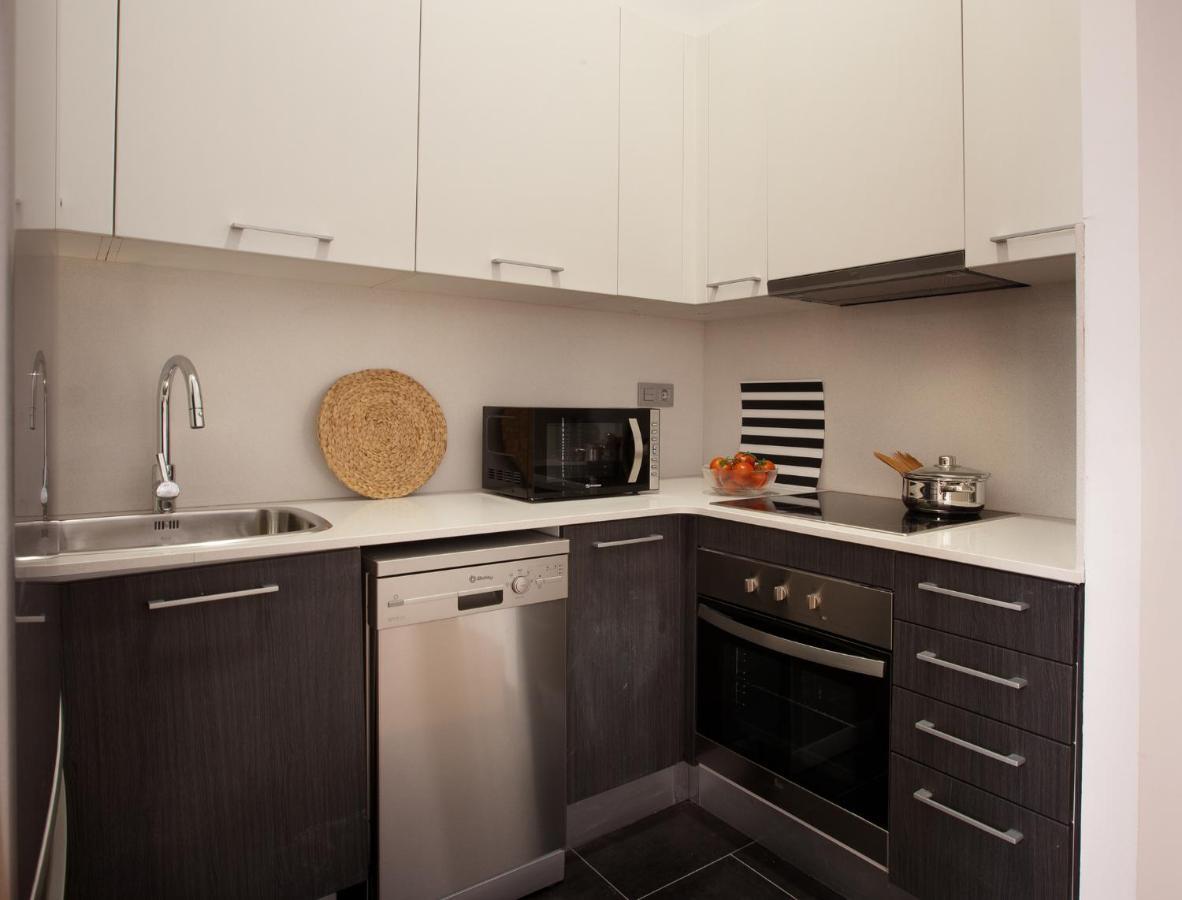 Blackandwhitehome Gracia Барселона Екстериор снимка